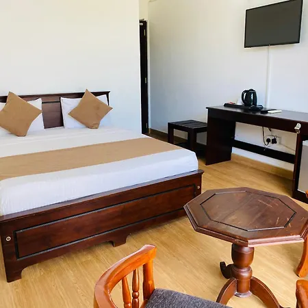 Hotel Gangaaddara-3
